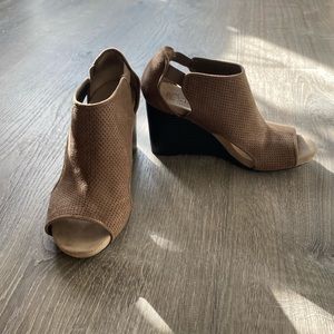 Life Stride wedges